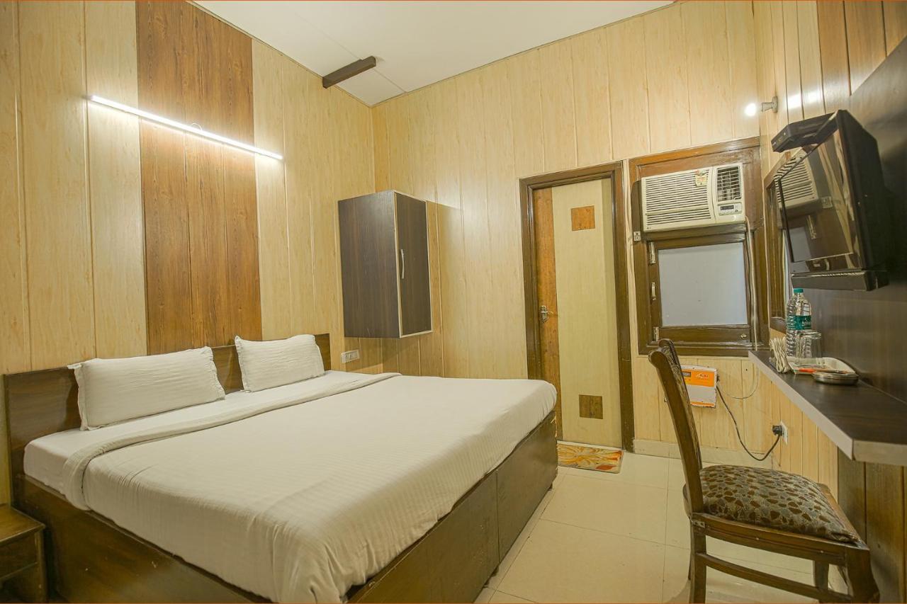 Hotel Hk Continental Амрітсар Екстер'єр фото