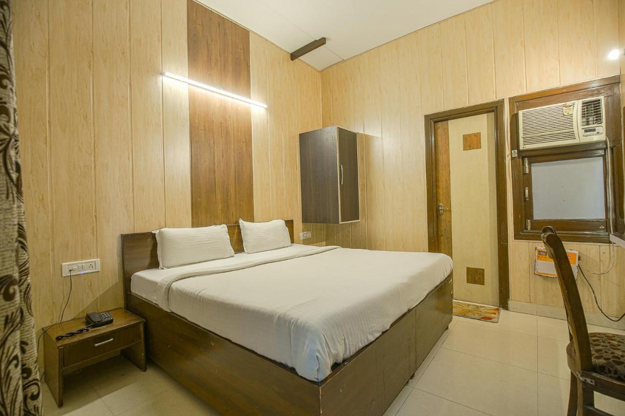 Hotel Hk Continental Амрітсар Екстер'єр фото