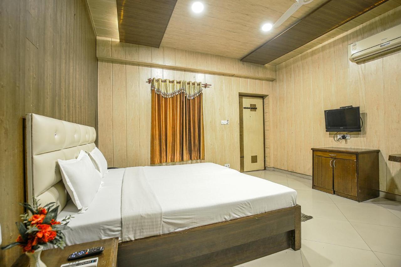 Hotel Hk Continental Амрітсар Екстер'єр фото
