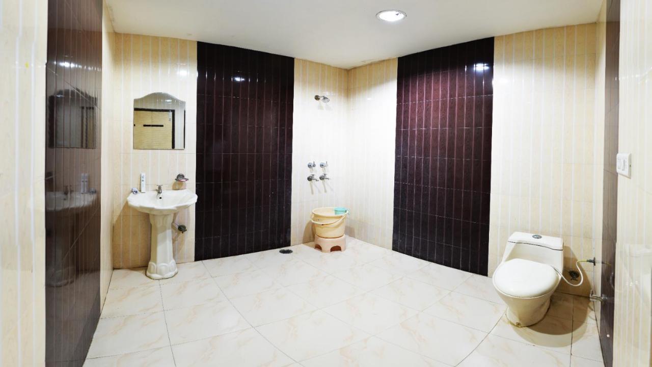 Hotel Hk Continental Амрітсар Екстер'єр фото
