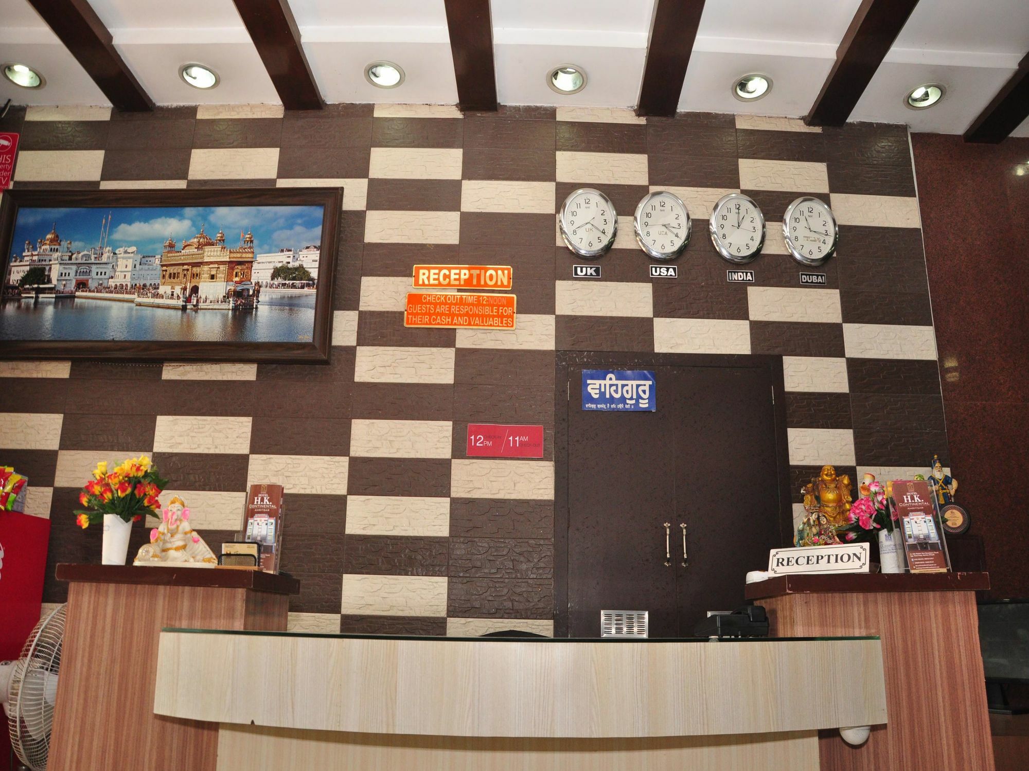Hotel Hk Continental Амрітсар Екстер'єр фото
